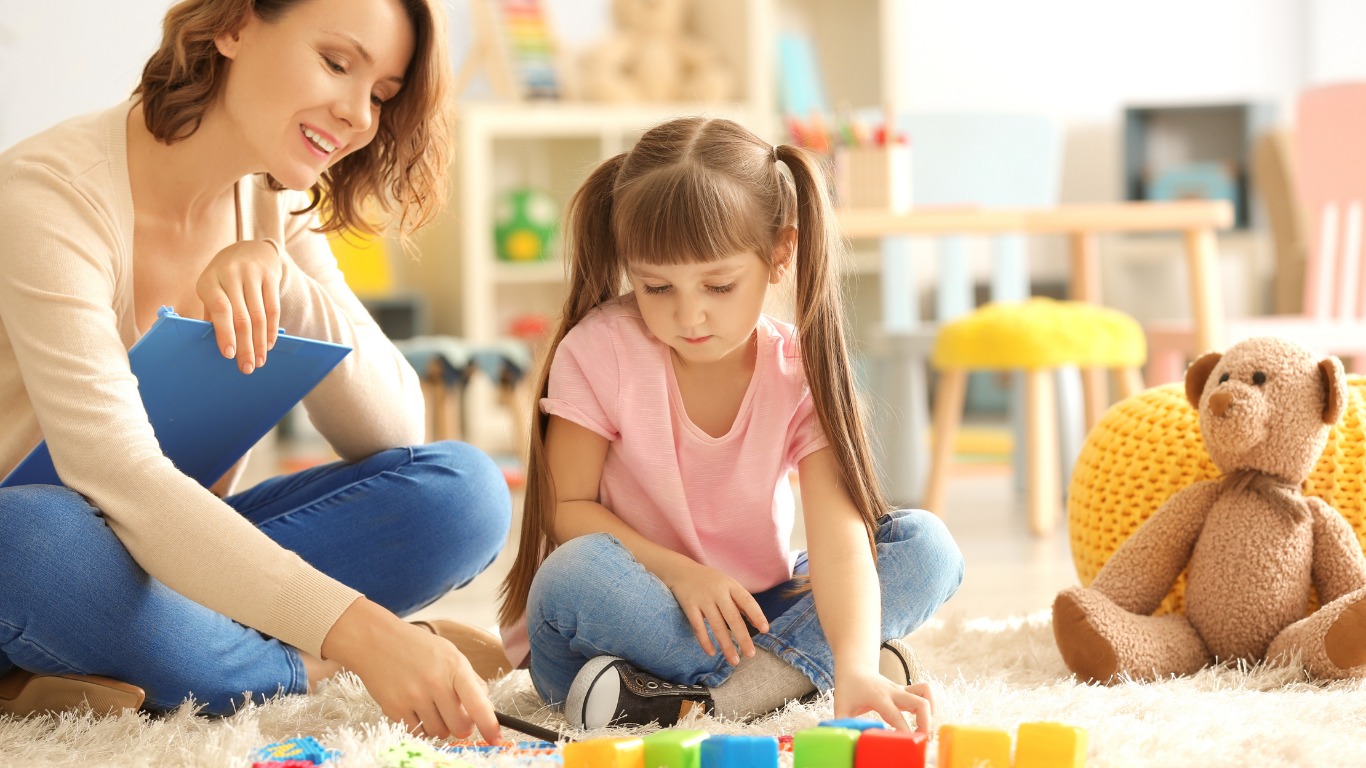 Oyun Terapisi Nedir? Çocuklar Neden Oyunla İyileşir?